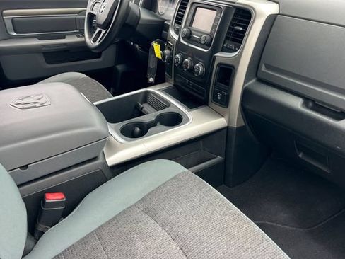 Used 2017 RAM 1500 Classic SLT RWD image 18