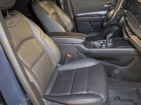 Certified 2025 Cadillac XT4 Premium Luxury AWD/4WD image 25