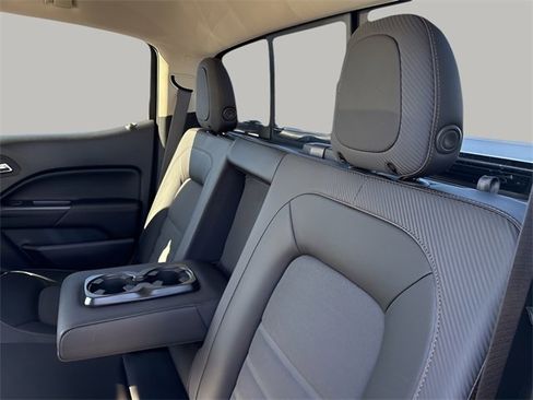 Used 2022 GMC Canyon AT4 image 20