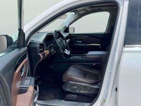 Used 2025 Honda Pilot Elite image 16