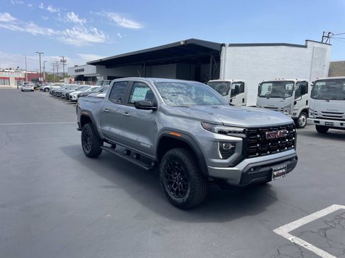 New 2026 GMC Canyon Elevation w/ Convenience Package RWD image 3