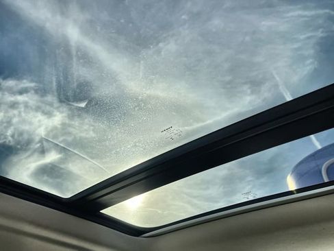 Used 2024 Volvo S60 B5 Plus image 18