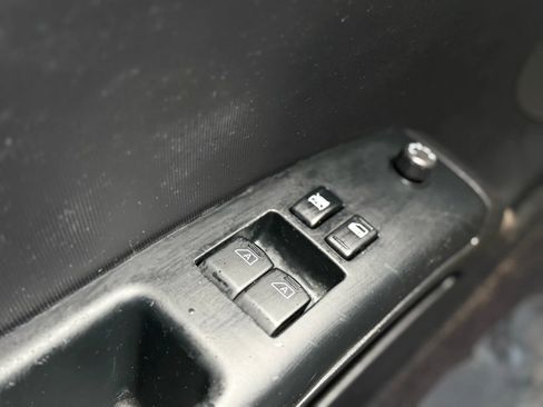 Used 2004 Nissan 350Z Touring image 13