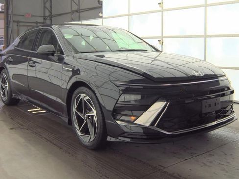 Used 2024 Hyundai Sonata SEL w/ Convenience Package image 3