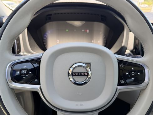 Certified 2023 Volvo XC60 B5 Plus w/ Climate Package FWD image 31