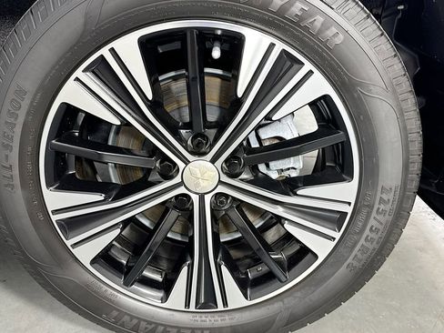 Used 2022 Mitsubishi Eclipse Cross SEL image 32