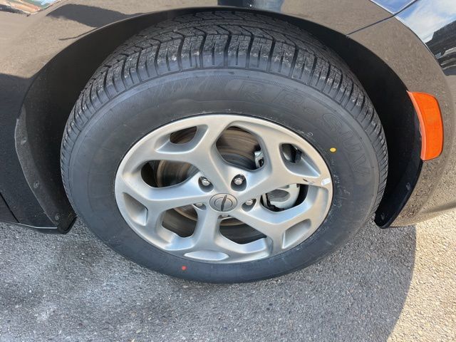 Used 2024 Chrysler Pacifica Limited FWD image 21
