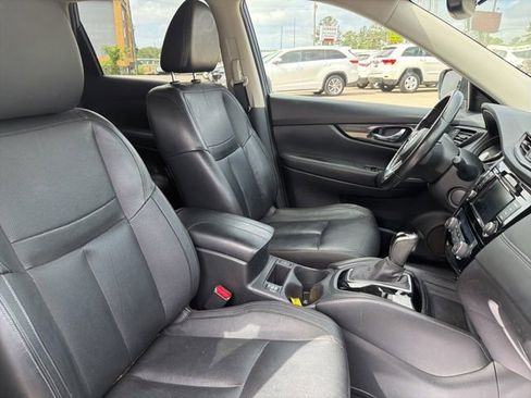 Used 2018 Nissan Rogue SL image 14
