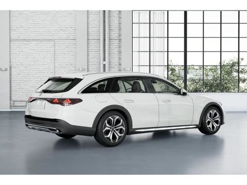 New 2026 Mercedes-Benz E 450 4MATIC All-Terrain Wagon image 21