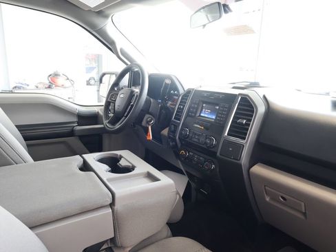 Used 2016 Ford F150 XLT w/ XTR Package image 31