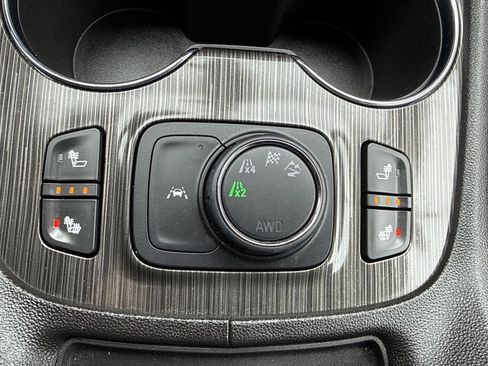 Used 2023 GMC Acadia SLT w/ Elevation Edition AWD/4WD image 30