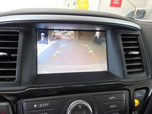 Used 2019 Nissan Pathfinder S FWD image 24