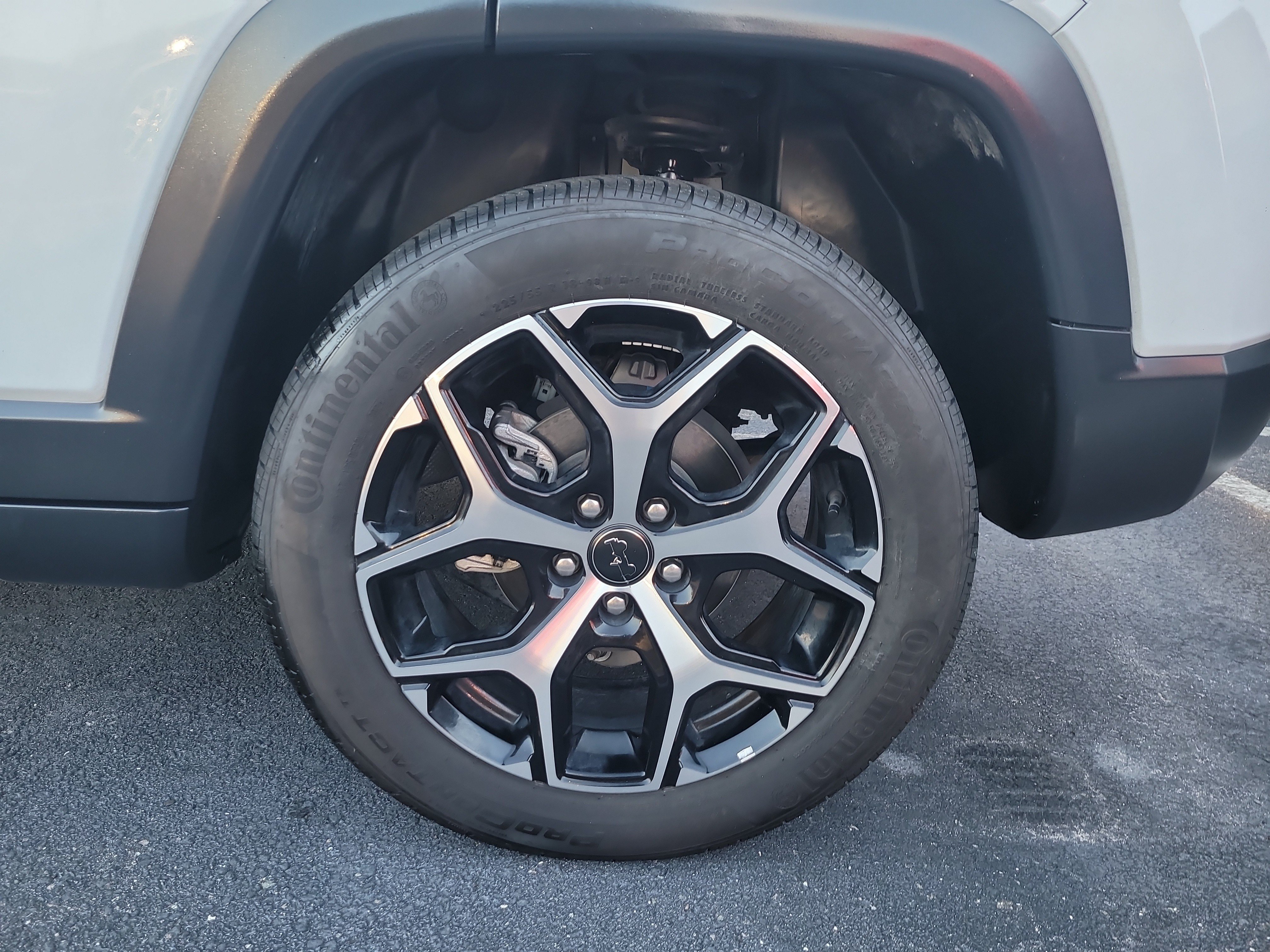 Used 2025 Jeep Compass Limited AWD/4WD image 7