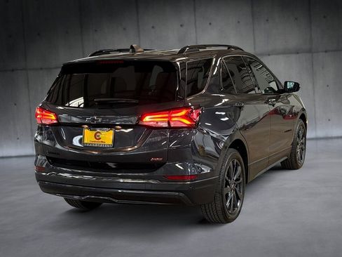 Used 2022 Chevrolet Equinox RS w/ RS Leather Package FWD image 5