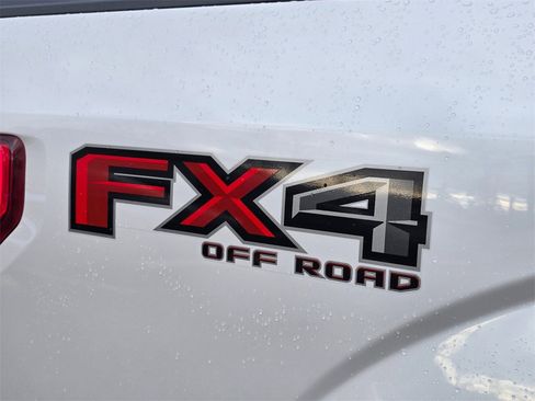 Used 2019 Ford F150 Lariat w/ Equipment Group 502A Luxury image 14