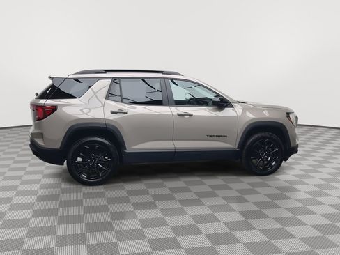 Certified 2025 GMC Terrain Elevation w/ Technology Package II AWD/4WD image 38