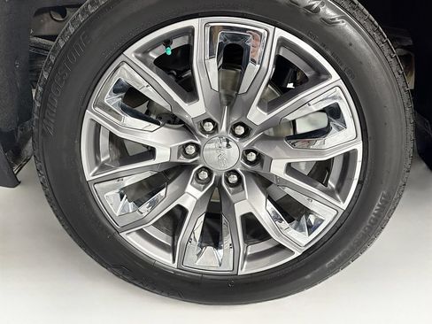 Used 2024 GMC Sierra 1500 Denali w/ Denali Reserve Package AWD/4WD image 34
