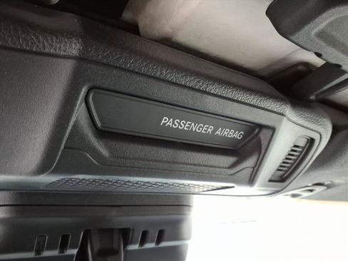 Used 2025 Jeep Wrangler Willys image 30