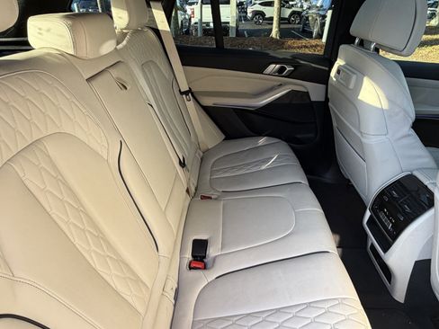 Used 2022 BMW X5 sDrive40i w/ M Sport Package RWD image 42