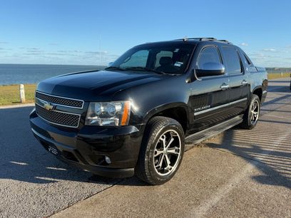 Used 2013 Chevrolet Avalanche LTZ