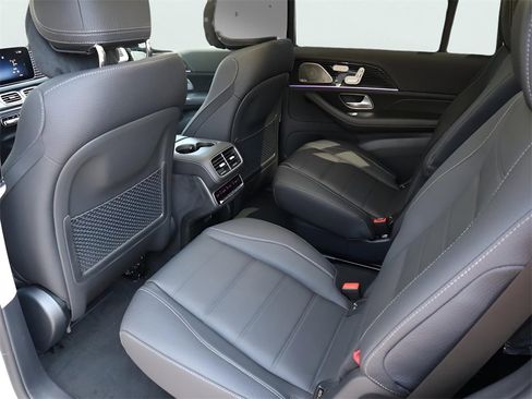 New 2026 Mercedes-Benz GLS 450 4MATIC image 24