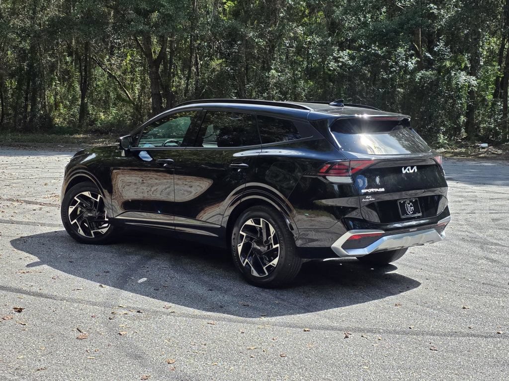 Used 2024 Kia Sportage SX FWD image 4