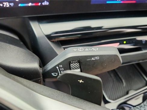 Used 2024 BMW 530i xDrive 530i xDrive w/ Premium Package image 43