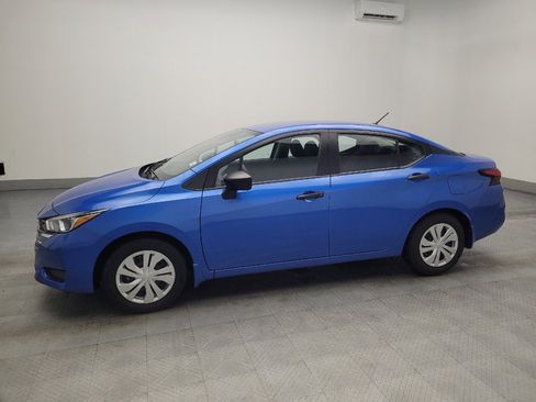Used 2023 Nissan Versa S w/ Trunk Package image 2