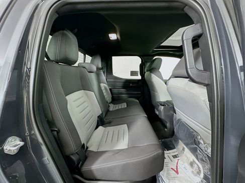 New 2025 Toyota Tacoma TRD Off-Road AWD/4WD image 28