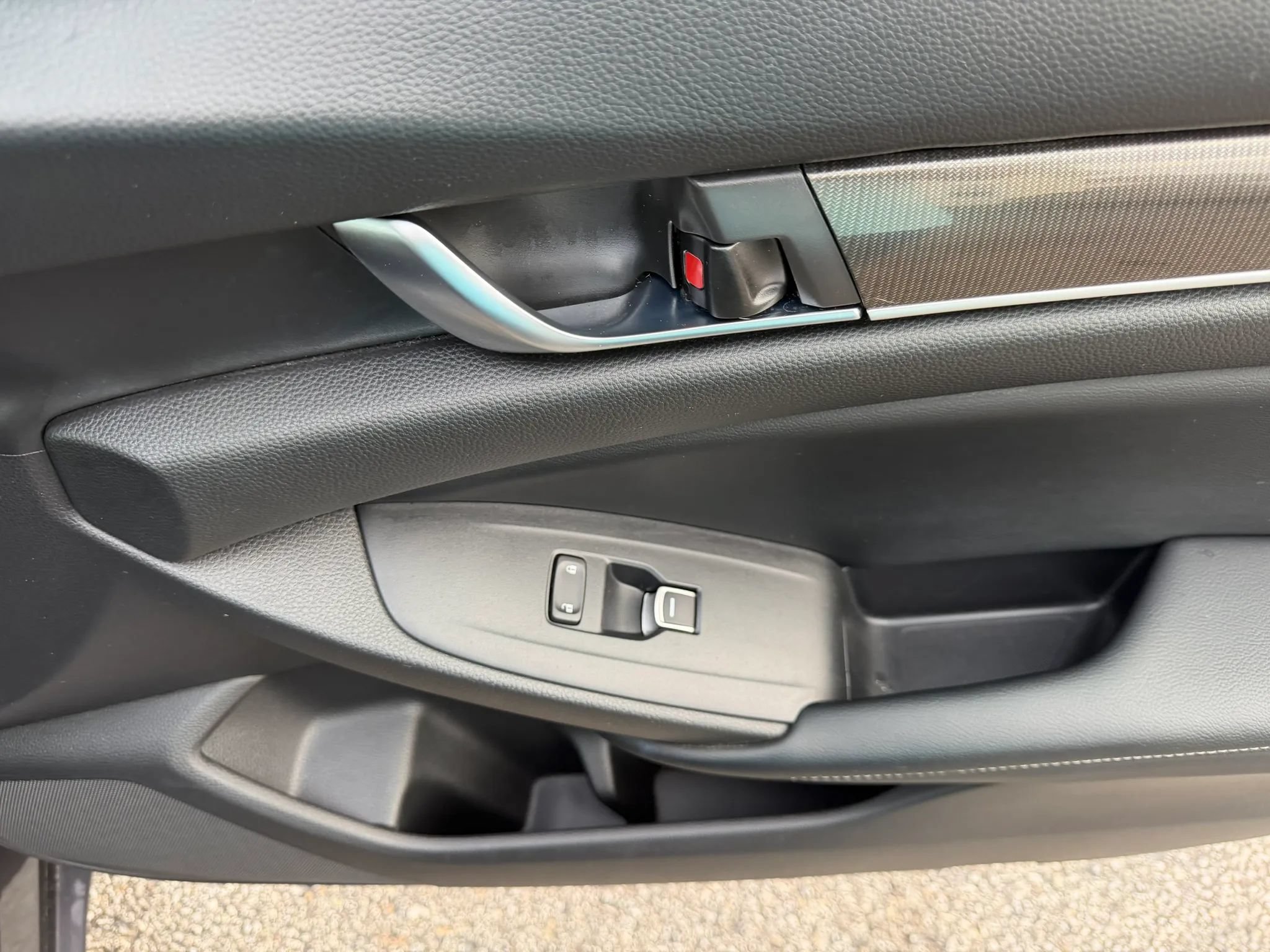 Used 2018 Honda Accord Sport image 26