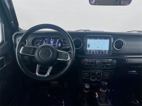 Used 2022 Jeep Wrangler Unlimited Sahara image 19