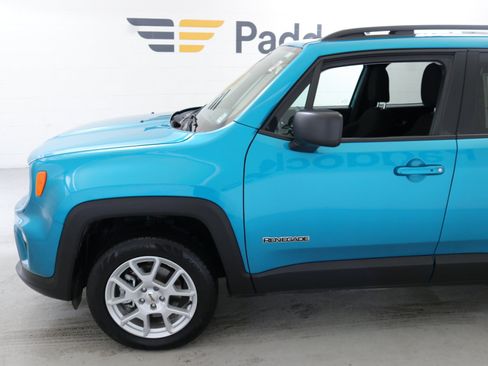 Used 2022 Jeep Renegade Latitude image 4