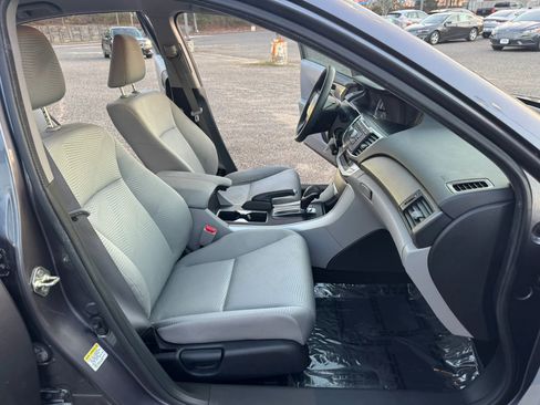 Used 2014 Honda Accord LX image 18