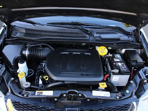 Used 2019 Dodge Grand Caravan SE image 20