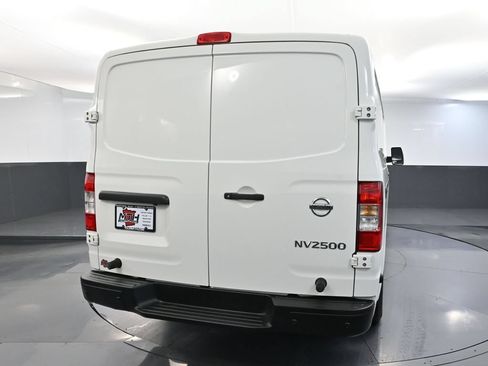 Used 2019 Nissan NV 2500 SV RWD image 6