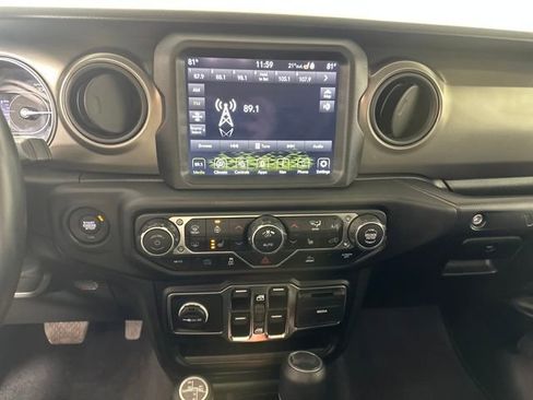 Used 2023 Jeep Wrangler Unlimited w/ Cold Weather Group image 21