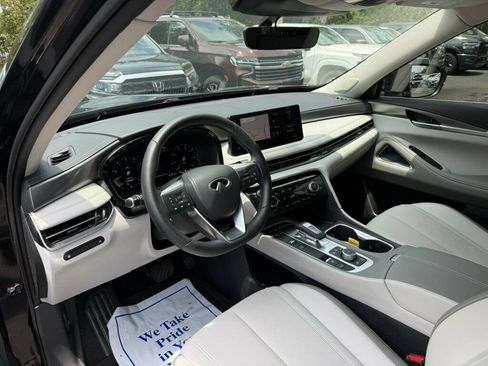 Used 2026 INFINITI QX60 Luxe w/ Cargo Package FWD image 3