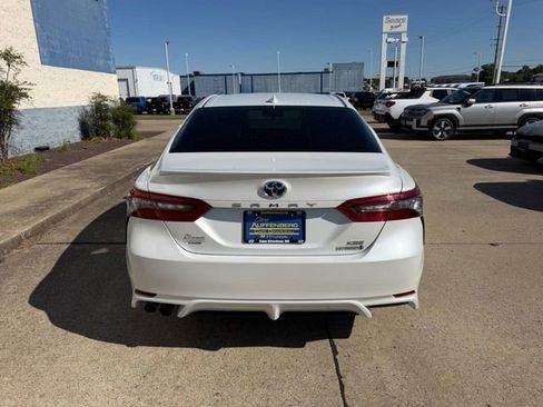 Used 2021 Toyota Camry XSE w/ Cold Weather Package FWD image 4
