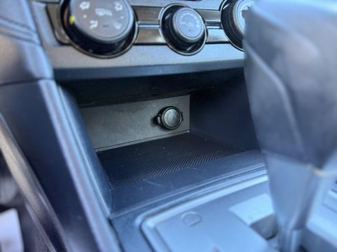 Used 2019 Subaru Impreza 2.0i Premium image 35