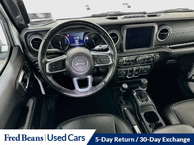 Used 2022 Jeep Wrangler Unlimited Sahara w/ Cold Weather Group AWD/4WD image 29