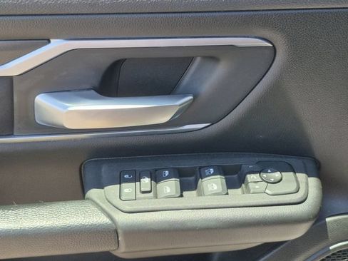 Certified 2025 RAM 1500 Big Horn AWD/4WD image 8