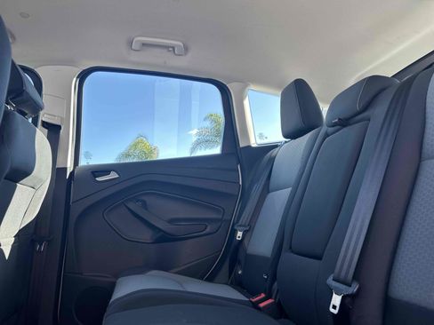 Used 2017 Ford C-MAX SE w/ Equipment Group 201A image 13