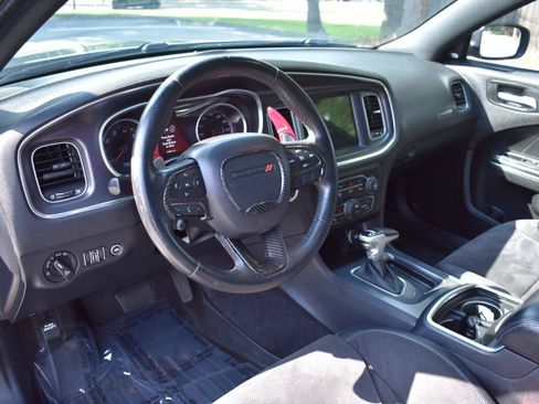 Used 2015 Dodge Charger R/T RWD image 17
