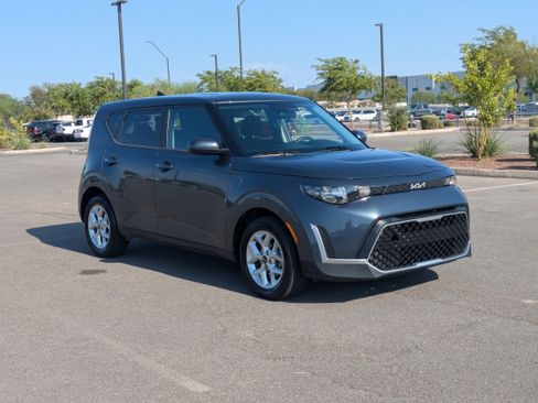 Certified 2024 Kia Soul LX w/ Option Group 015 FWD image 7