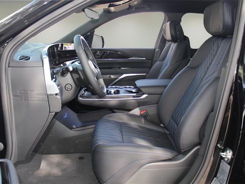 New 2025 Cadillac Escalade IQ Sport 1 w/ Smart Trailering package image 13