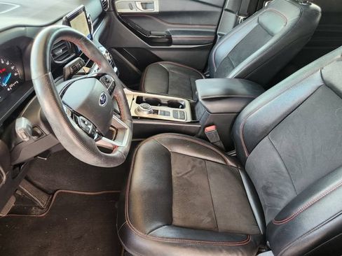 Used 2022 Ford Explorer ST-Line w/ Class IV Trailer Tow Package RWD image 12
