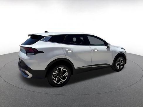 Used 2025 Kia Sportage LX FWD image 15