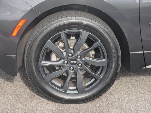 Used 2023 Chevrolet Equinox RS AWD/4WD image 10