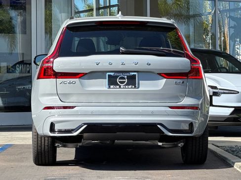 New 2026 Volvo XC60 B5 Ultra AWD/4WD image 4