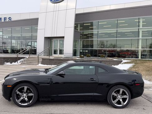Used 2010 Chevrolet Camaro LT w/ RS Package image 3